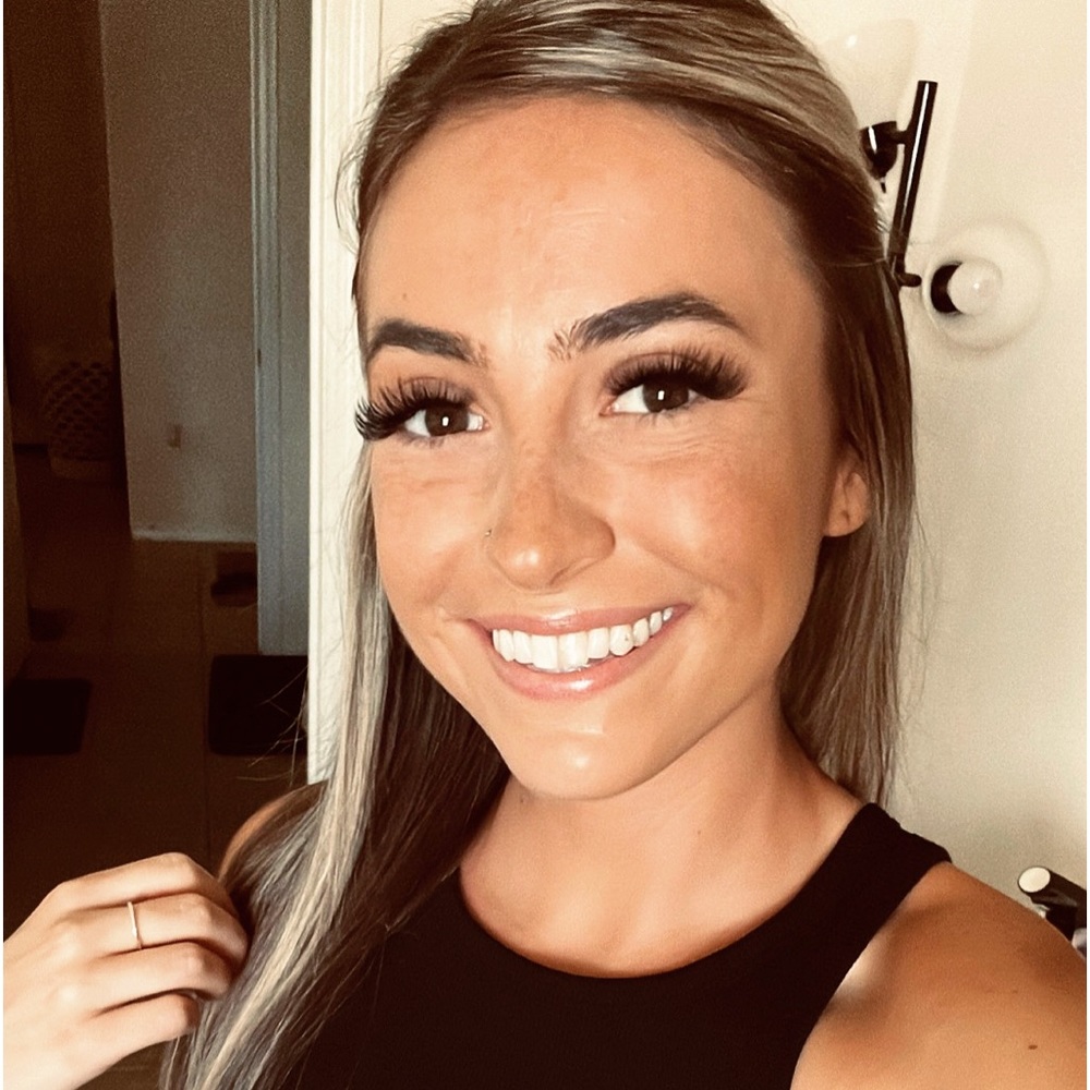 Meet your Posher, Casey